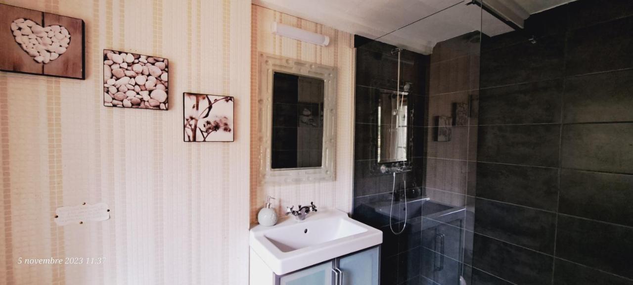 Appartement - 30 M2 - Centre De En Bresse *
